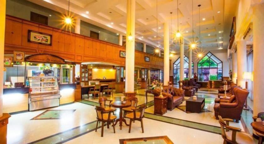 Nh Elegant Hotel Sakon Nakhon Exterior photo