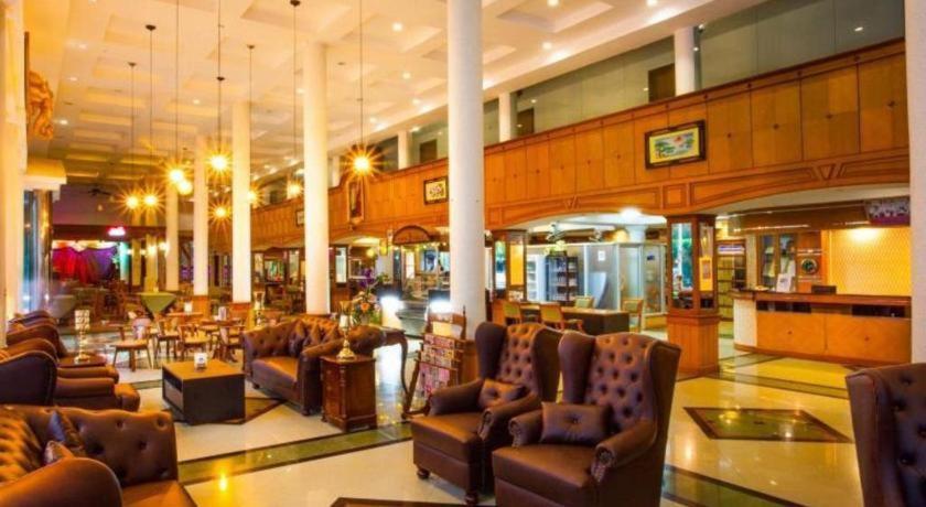 Nh Elegant Hotel Sakon Nakhon Exterior photo