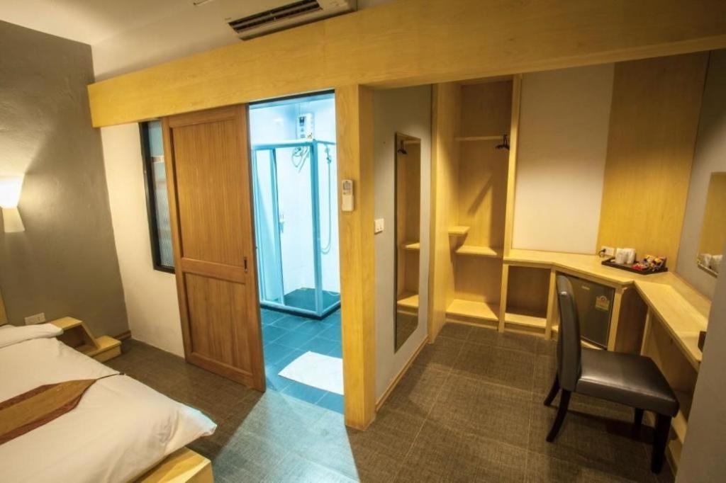 Nh Elegant Hotel Sakon Nakhon Exterior photo