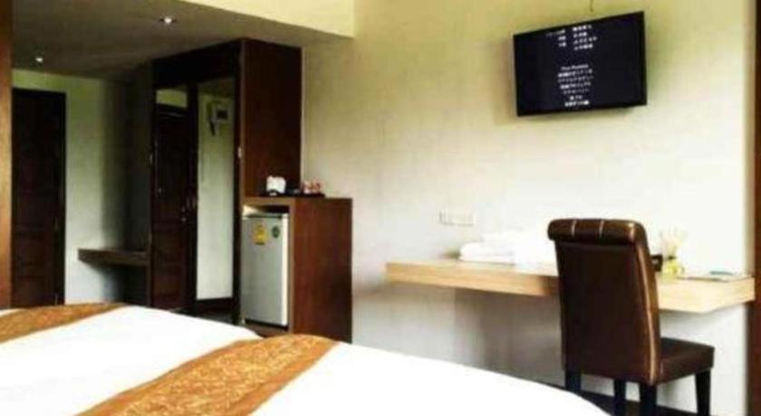 Nh Elegant Hotel Sakon Nakhon Exterior photo
